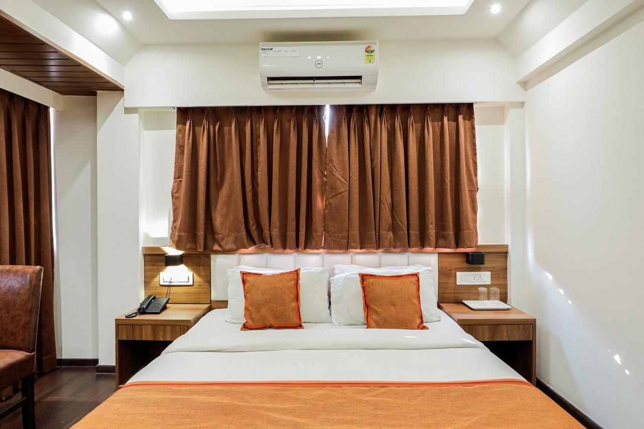Hotel Ratna Mahal Bombaim Exterior foto
